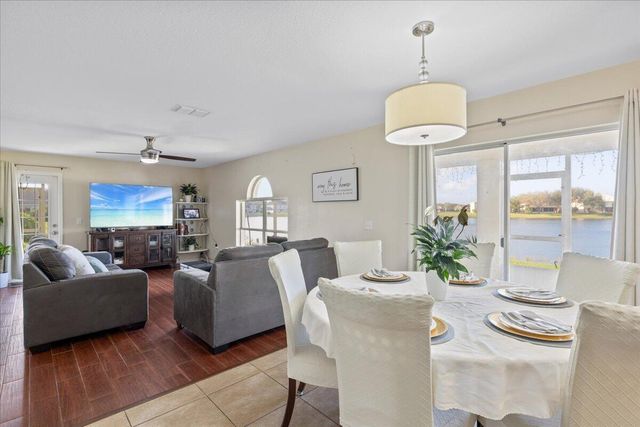 6052 Ridge Lake Circle, Vero Beach, FL 32967