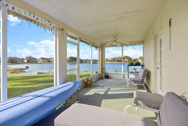 6052 Ridge Lake Circle, Vero Beach, FL 32967