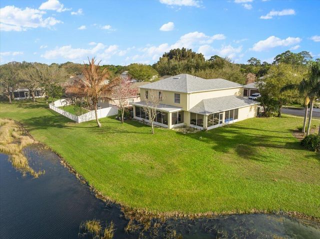 6052 Ridge Lake Circle, Vero Beach, FL 32967