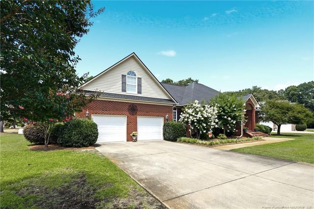 4424 Bent Grass Drive, Fayetteville, NC 28312
