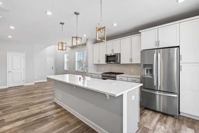 4270 Corn Silk Lane, Woodbury, MN 55129