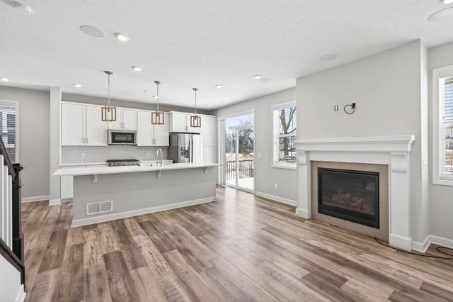 4270 Corn Silk Lane, Woodbury, MN 55129