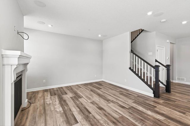 4270 Corn Silk Lane, Woodbury, MN 55129