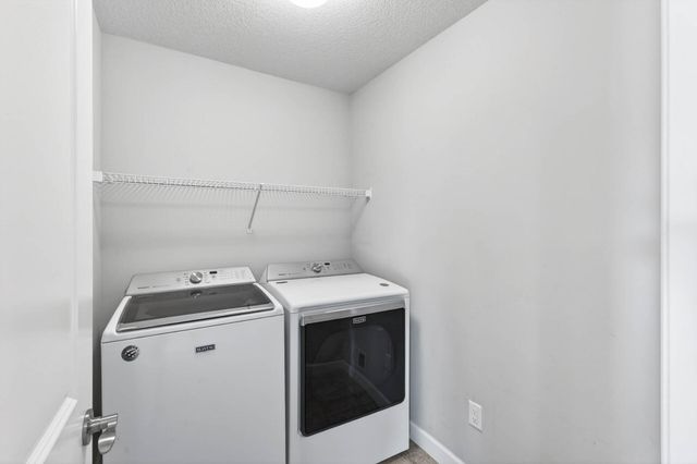 4270 Corn Silk Lane, Woodbury, MN 55129