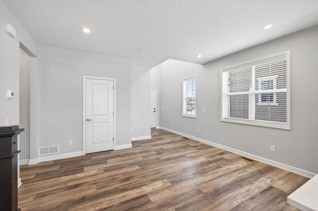 4270 Corn Silk Lane, Woodbury, MN 55129