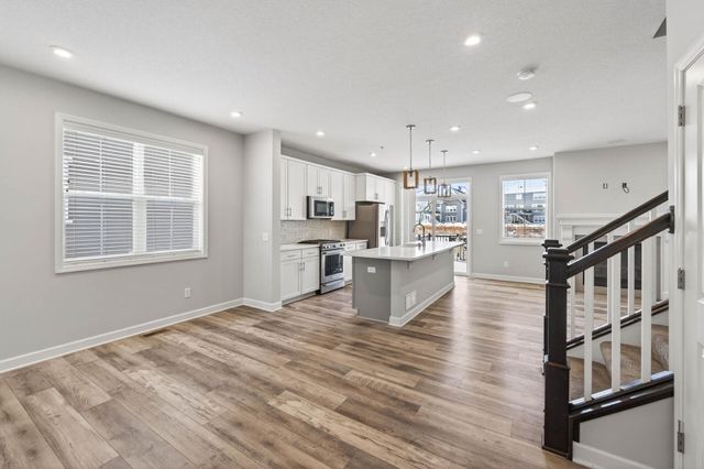 4270 Corn Silk Lane, Woodbury, MN 55129