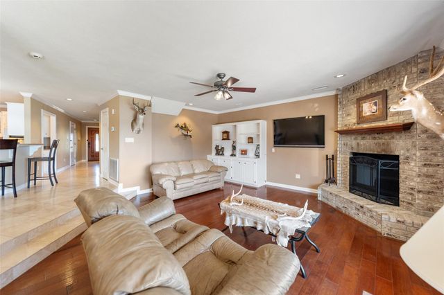 764 Lake View Drive, Montgomery, TX 77356