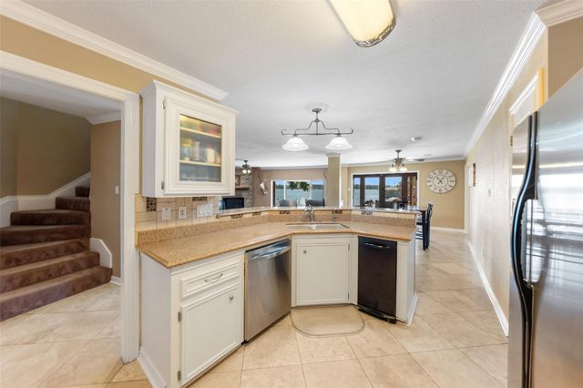 764 Lake View Drive, Montgomery, TX 77356