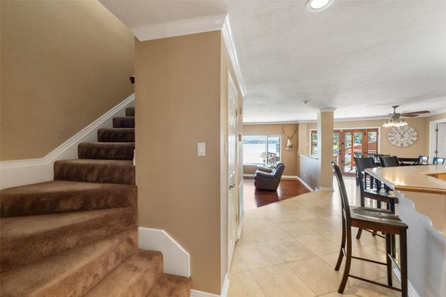 764 Lake View Drive, Montgomery, TX 77356