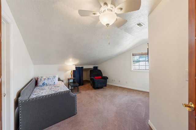 764 Lake View Drive, Montgomery, TX 77356