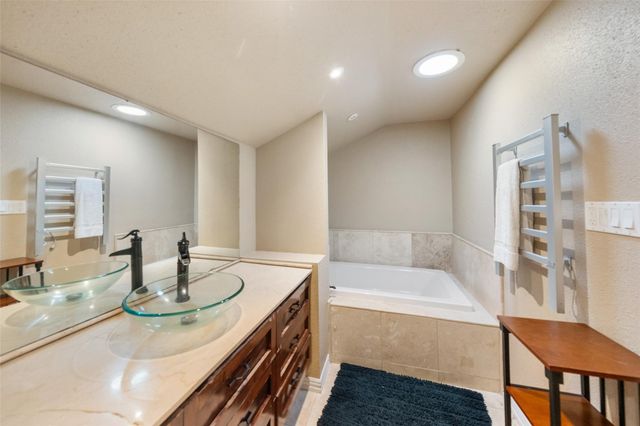 764 Lake View Drive, Montgomery, TX 77356