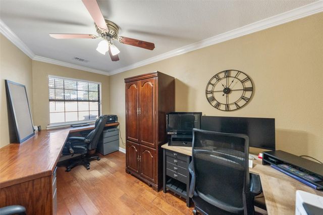 764 Lake View Drive, Montgomery, TX 77356