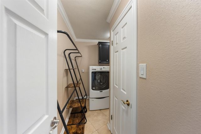 764 Lake View Drive, Montgomery, TX 77356