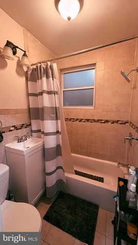 1247 CARL MILLER BLVD, Camden, NJ 08104