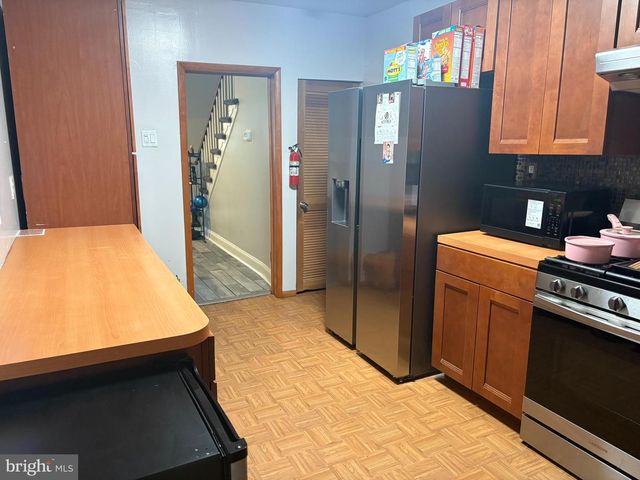 1247 CARL MILLER BLVD, Camden, NJ 08104