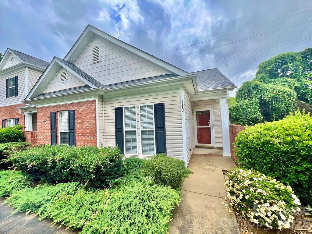 119 Ross Moore Avenue, Charlotte, NC 28205