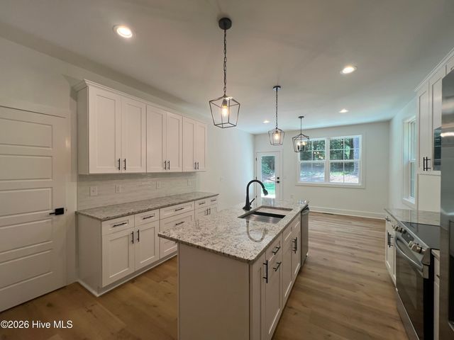 912 Thrush Drive, Vass, NC 28394