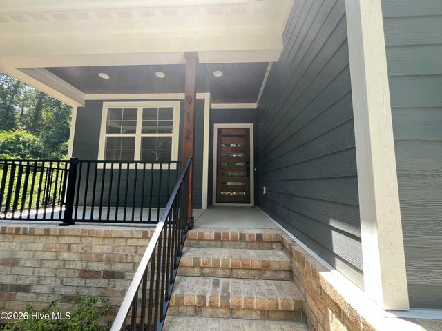 912 Thrush Drive, Vass, NC 28394