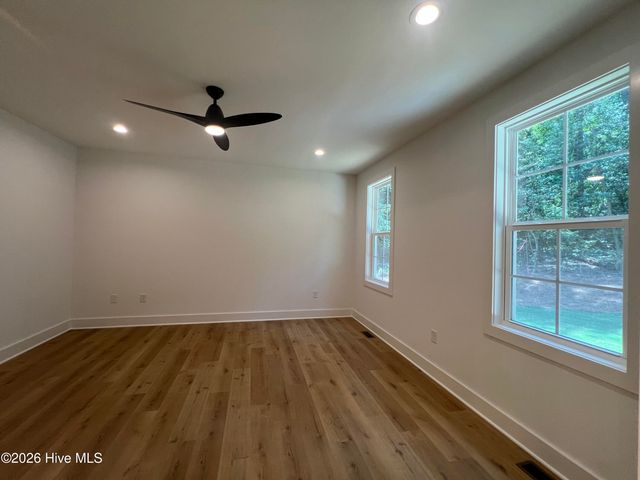 912 Thrush Drive, Vass, NC 28394