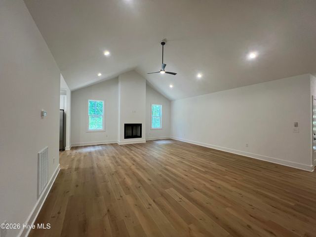912 Thrush Drive, Vass, NC 28394