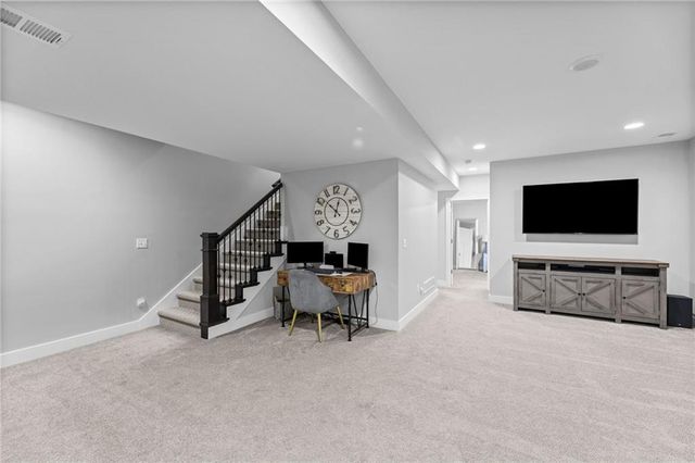 12526 S Hedge Court, Olathe, KS 66061