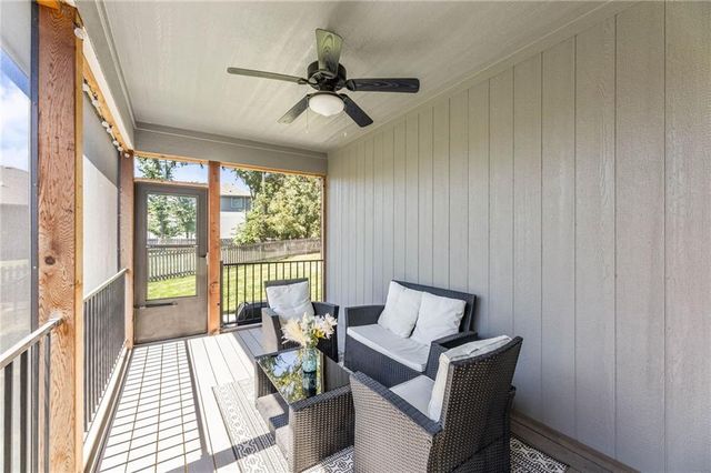 12526 S Hedge Court, Olathe, KS 66061