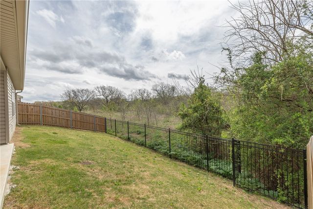 899 Sparrow, Fayetteville, AR 72701