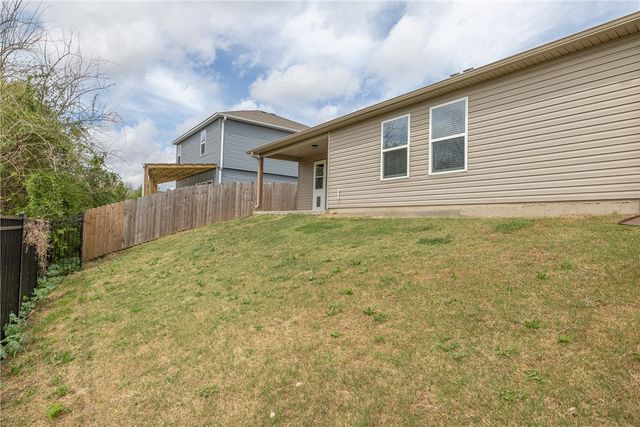 899 Sparrow, Fayetteville, AR 72701