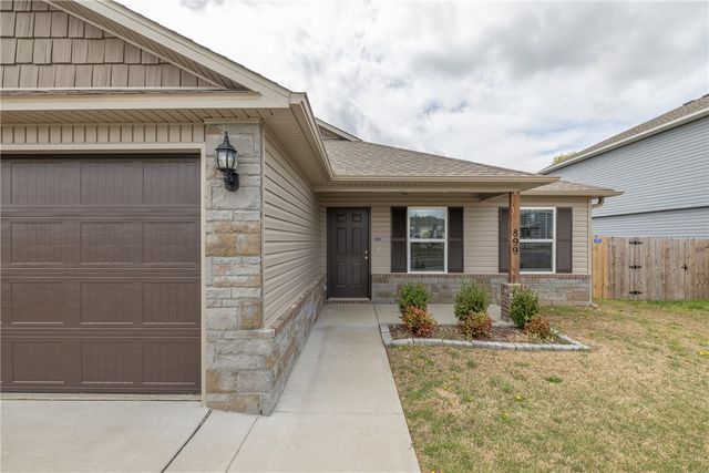 899 Sparrow, Fayetteville, AR 72701