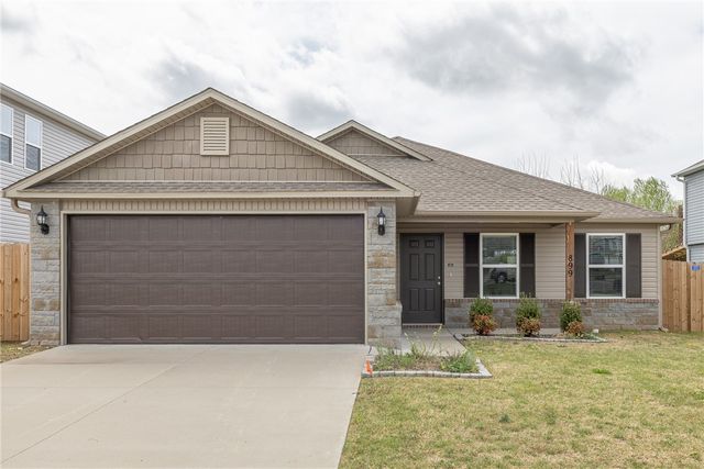 899 Sparrow, Fayetteville, AR 72701