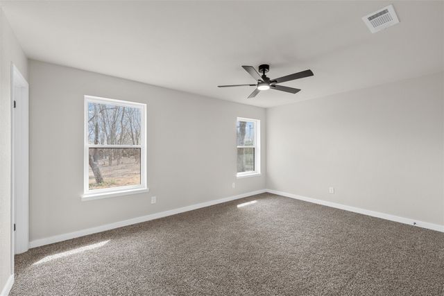 125 Ivy Lane, Hewitt, TX 76643