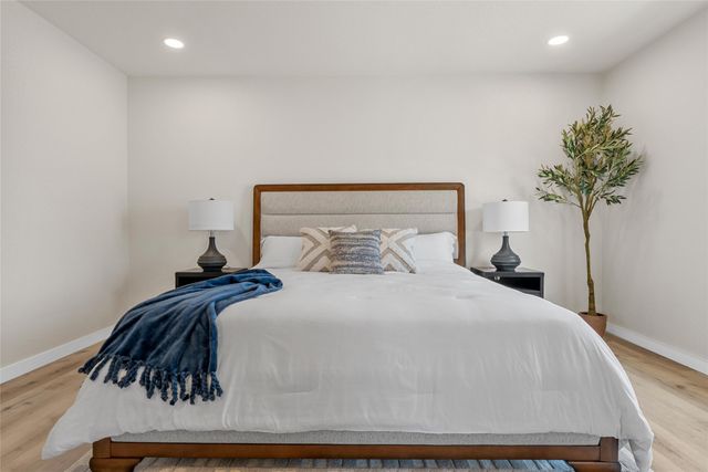 125 Ivy Lane, Hewitt, TX 76643