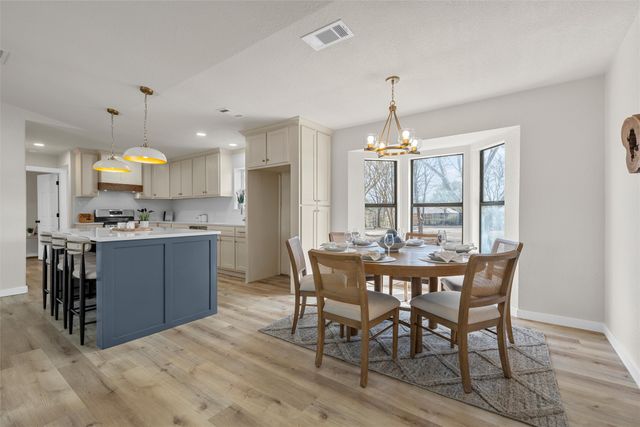 125 Ivy Lane, Hewitt, TX 76643