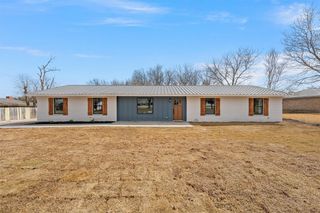 125 Ivy Lane, Hewitt, TX 76643
