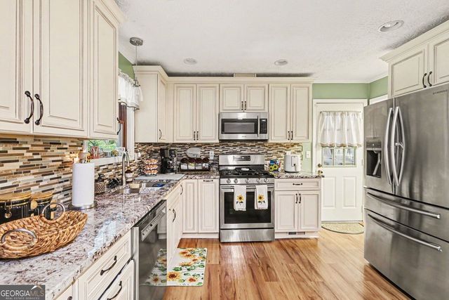 63 Palmetto Pines Road, Palmetto, GA 30268