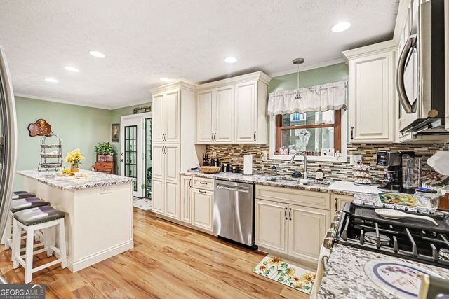 63 Palmetto Pines Road, Palmetto, GA 30268