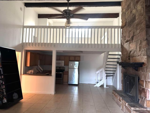 8975 Burma Road, West Palm Beach, FL 33403