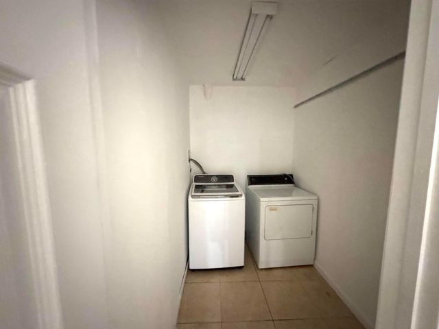 8975 Burma Road, West Palm Beach, FL 33403