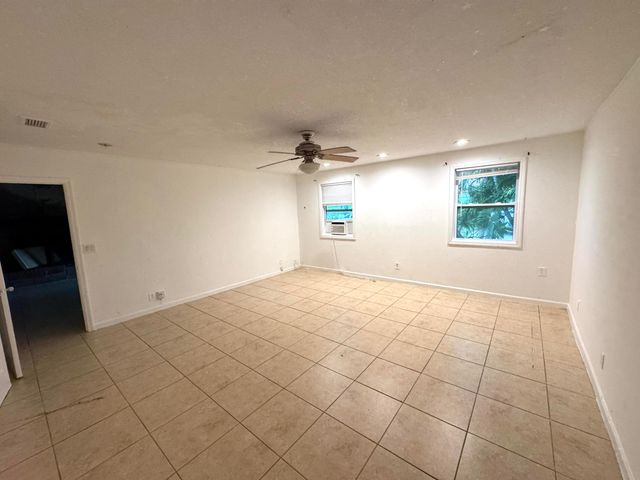 8975 Burma Road, West Palm Beach, FL 33403