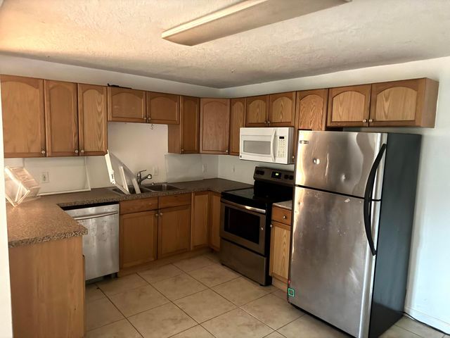 8975 Burma Road, West Palm Beach, FL 33403