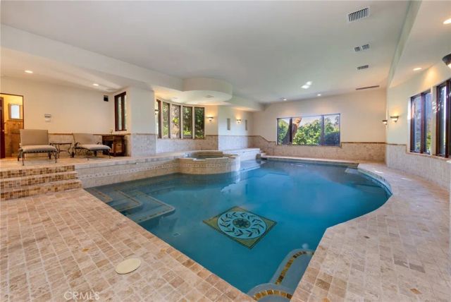 3653 Shannon, Los Angeles, CA 90027