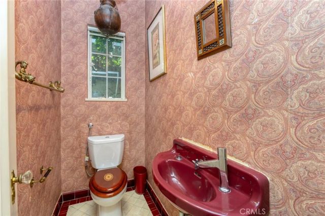 3653 Shannon, Los Angeles, CA 90027