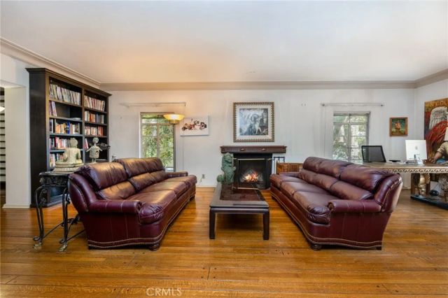 3653 Shannon, Los Angeles, CA 90027