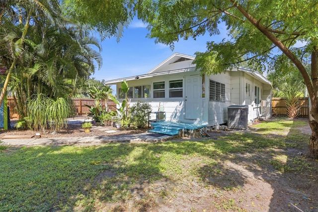 1309 13TH AVENUE W, Bradenton, FL 34205
