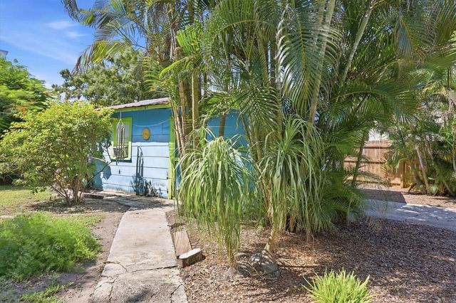 1309 13TH AVENUE W, Bradenton, FL 34205