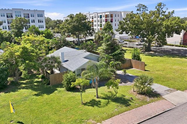 1309 13TH AVENUE W, Bradenton, FL 34205