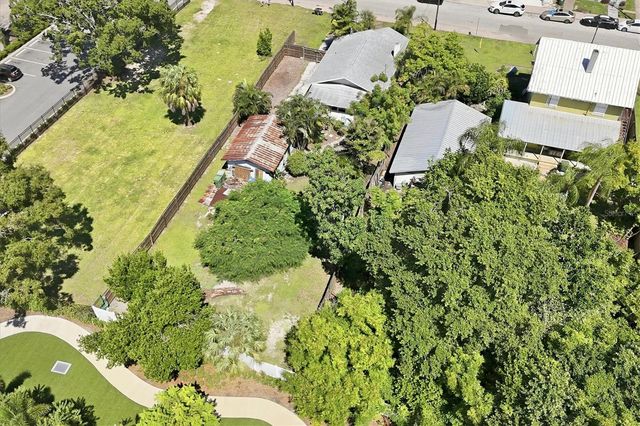1309 13TH AVENUE W, Bradenton, FL 34205