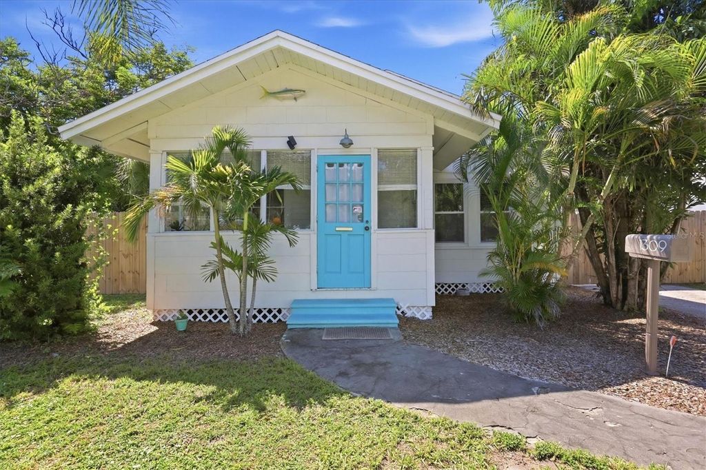 1309 13TH AVENUE W, Bradenton, FL 34205