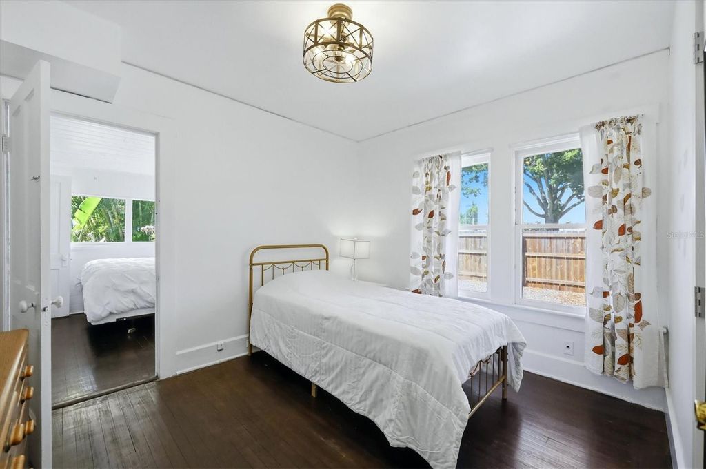 Image 17 of property listing at 1309 13TH AVENUE W, Bradenton, FL 34205