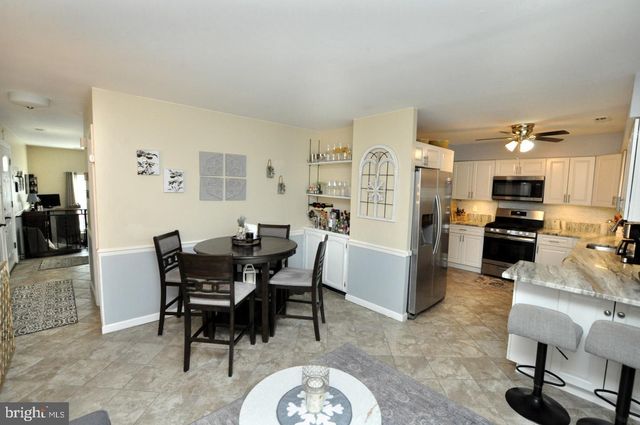 19 BLACKHAWK CT, Medford, NJ 08055